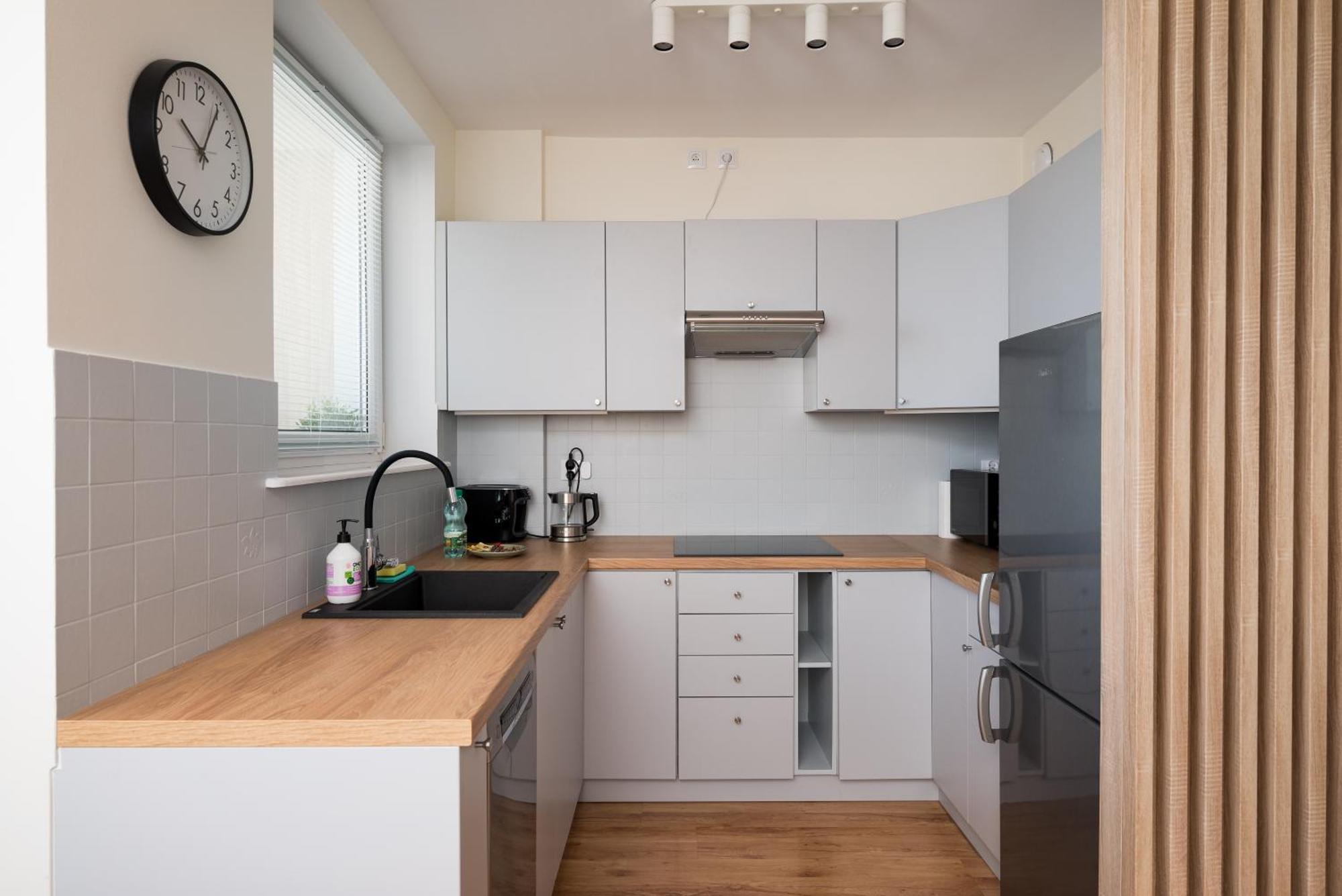 Metro Stoklosy Comfort Appartement *